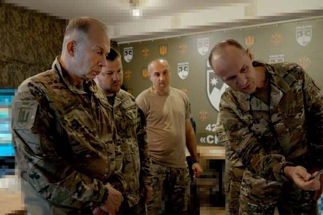 Сырский: РФ сосредоточила 140 тысяч военных на южных направлениях в Украине