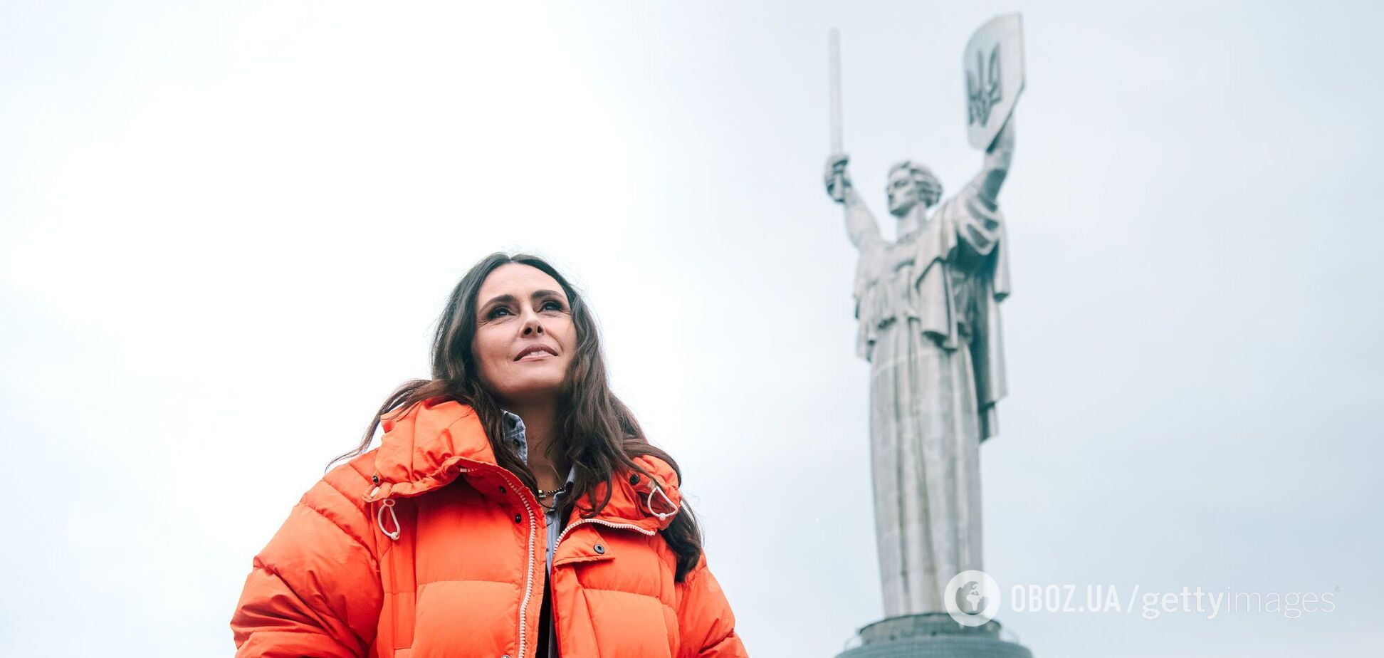 'Я считаю, что вы побеждаете'. Всемирно известная певица записала послание к украинцам и получила трогательный подарок за свою позицию