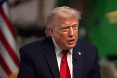 'Долго тянули': Трамп заявил, что Ирану придется 'заплатить цену' из-за затягивания переговоров