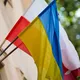 Иллюстративное фото. Флаги Польши и Украины