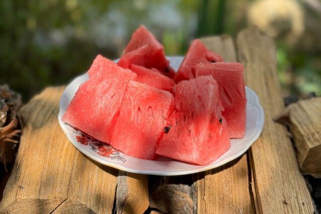 Как питаться в жару: 3 продукта, которые помогут вам освежиться