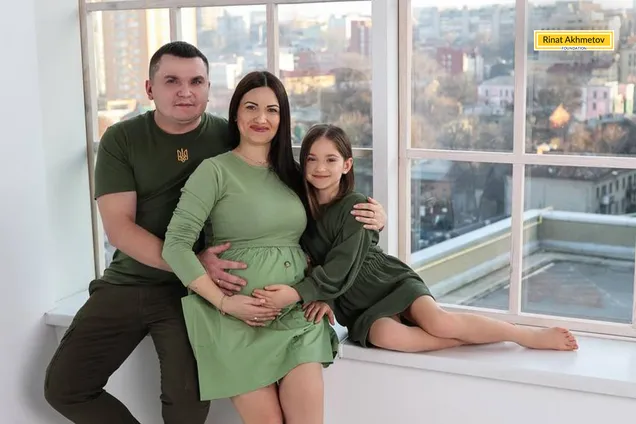 'Ми проїхали 19 блокпостів': родини Клименків із Маріуполя розповіла свою історію музею 'Голоси мирних' Фонду Ріната Ахметова