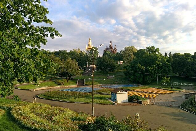 Приватні будинки замість квітів: який вигляд мало Співоче поле в Києві у 1960-х роках. Фото