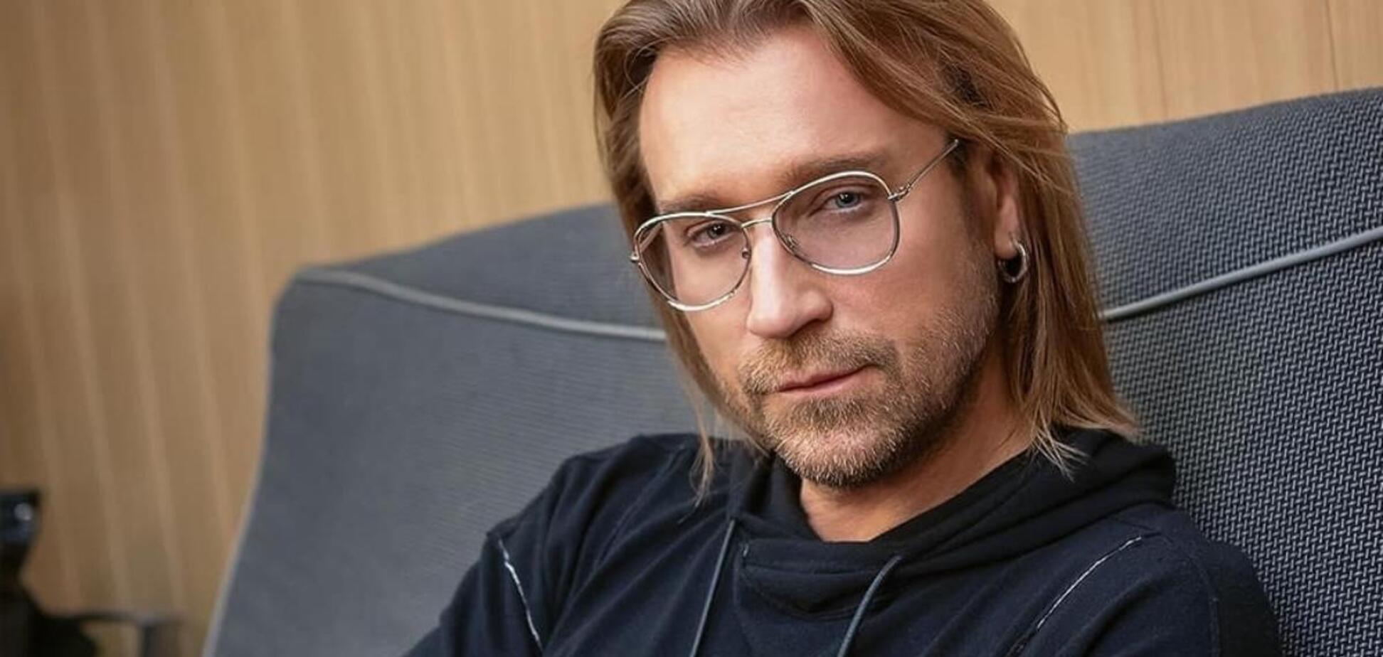 Винник назвал имена двух звезд, которые поддерживают с ним дружеские отношения, несмотря на 'бойкот' в Украине, и рассказал о переписке со своим 'братом по несчастью' Потапом