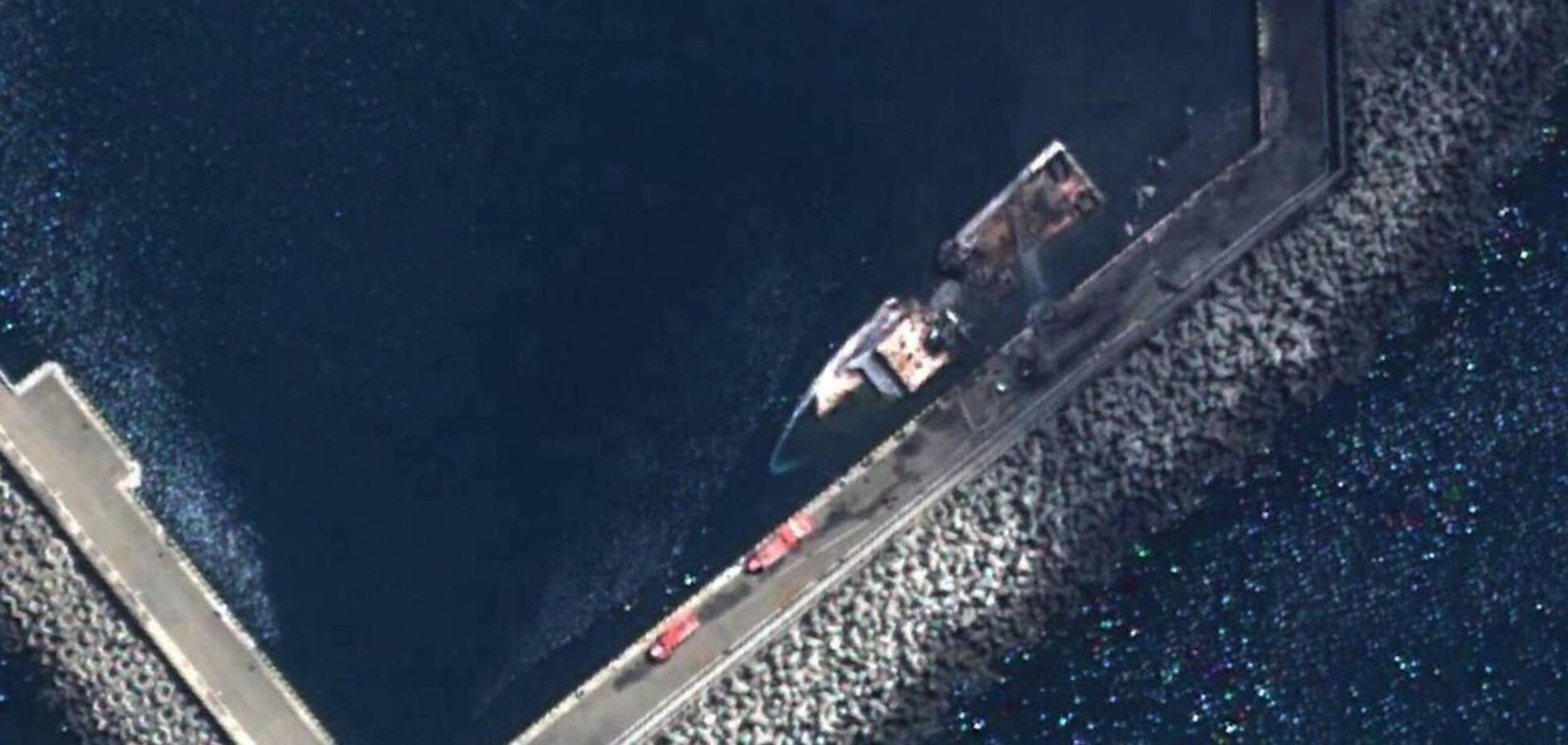ВМС Украины уничтожили российский пограничный корабль 'Изумруд' недалеко от Новороссийска. Спутниковый снимок