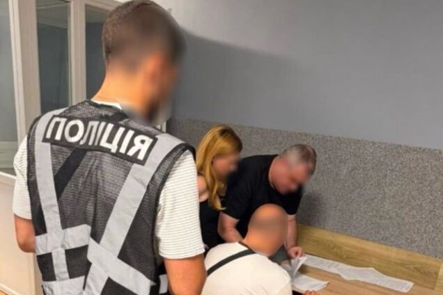 Вербовал детей для создания порнографии: во Львове арестовали главного инженера строительной компании. Фото