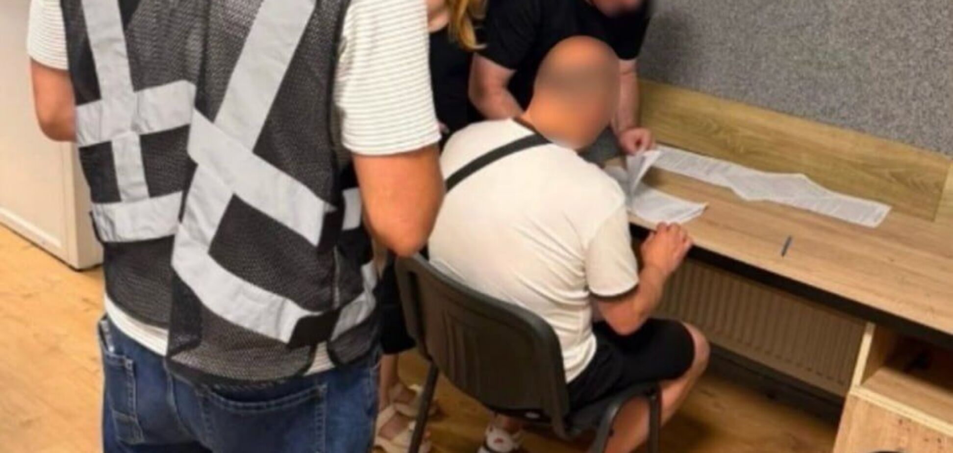 Чоловіку повідомили про підозру.