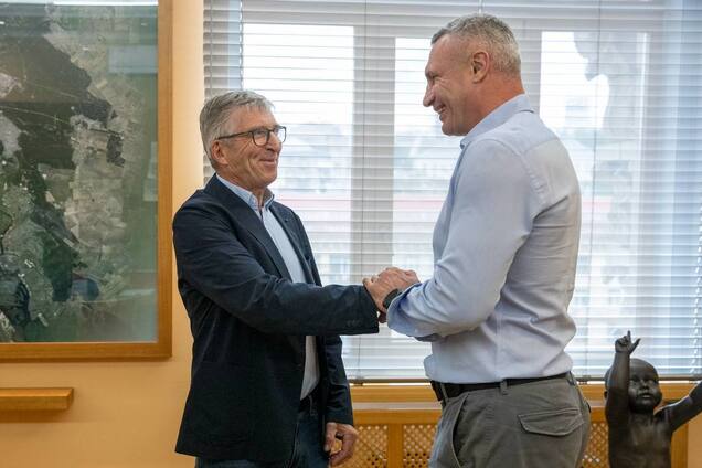 Віталій Кличко та посол ініціативи 'Франція, шанс' Філіп Ламблен