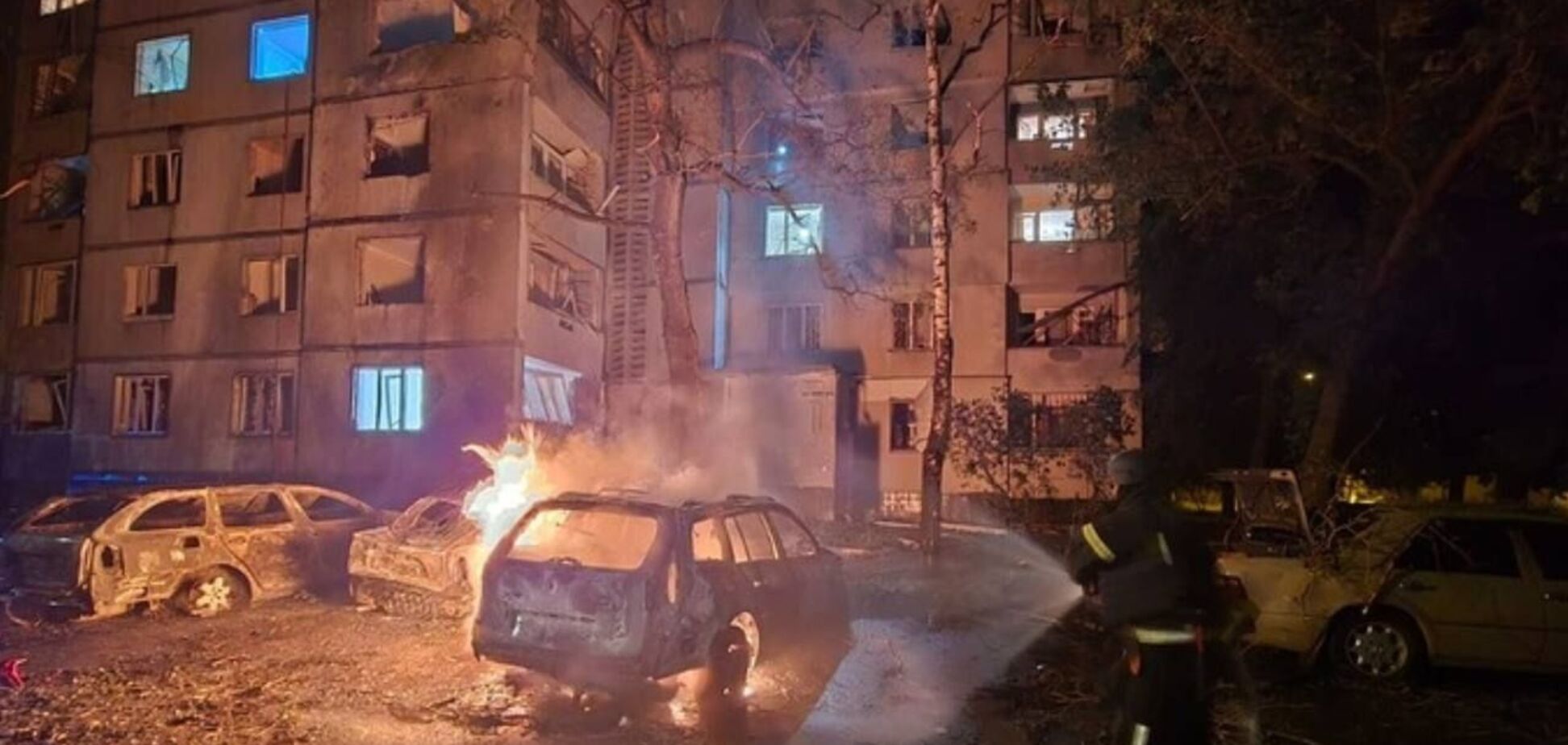 Враг ударил 'Шахедами' по Харькову: есть попадание в жилой дом