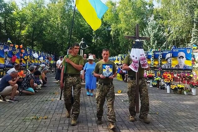 'Випасав отари і любив землю': після тривалої боротьби за життя від поранень помер Герой з Донеччини. Фото