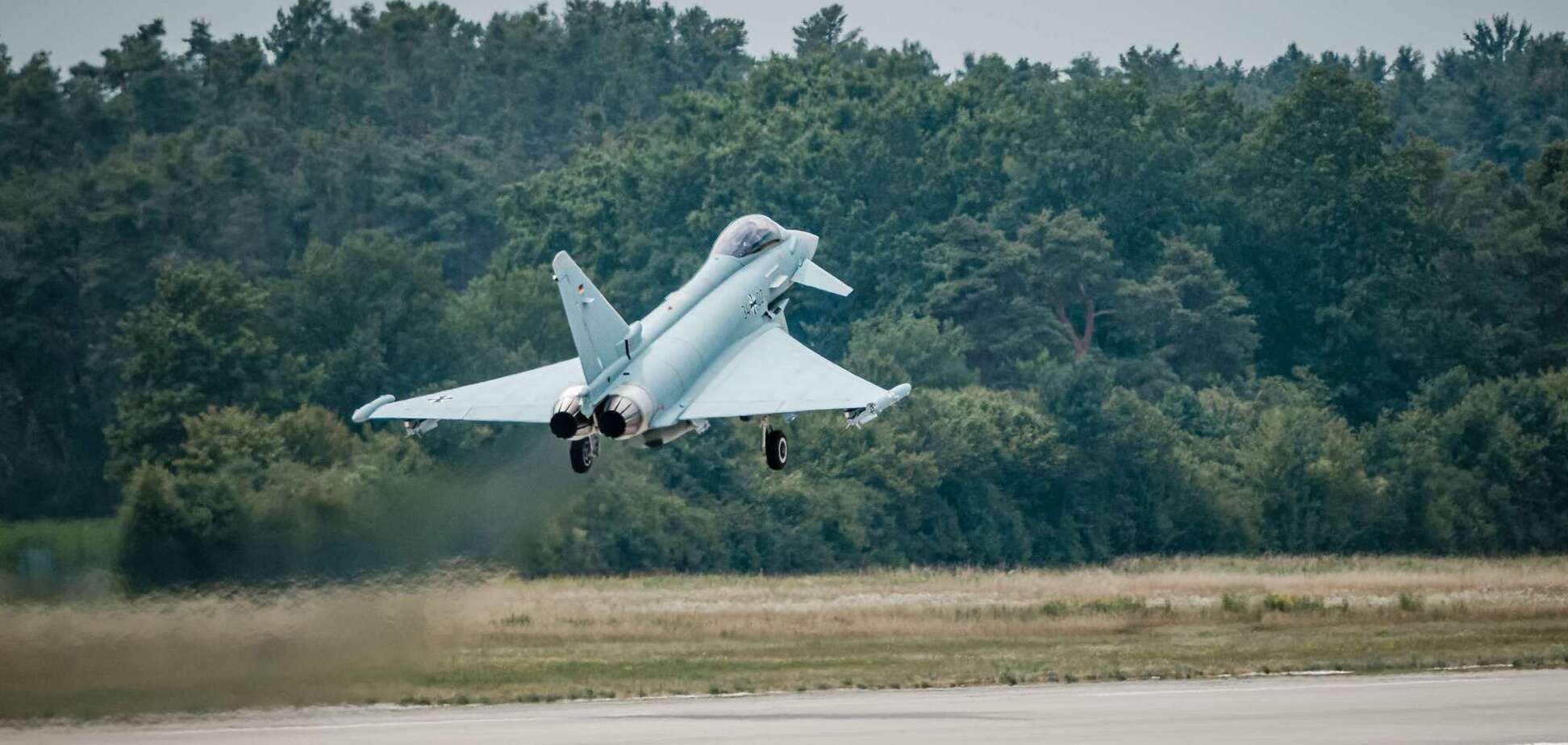 Грозный противник для Су-35 и Су-57: в Германии показали Eurofighter Typhoon в самой современной модификации. Фото