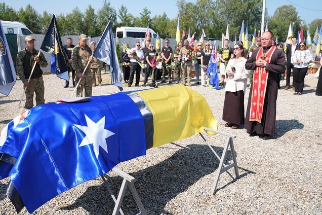 Хотів, щоб його поховали в Україні: на війні загинув австралієць Семюель Майкл Педрацціні. Фото
