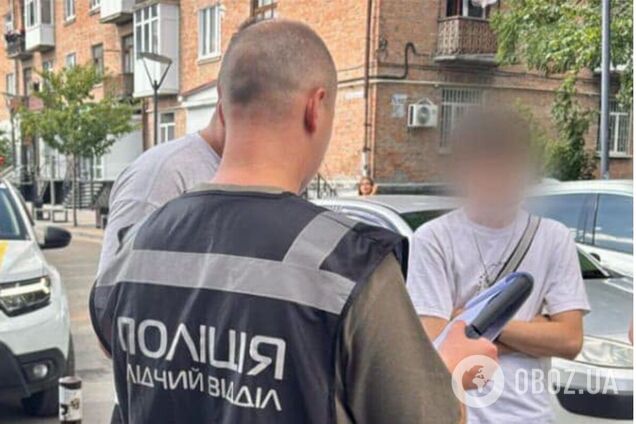 В Киевской области мужчина открыл стрельбу в центре города: есть раненый. Подробности и фото