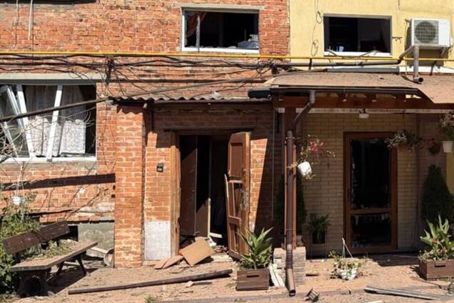 Ворог випустив сім КАБів по Сумах: є постраждалі, під завалами знайшли загиблого