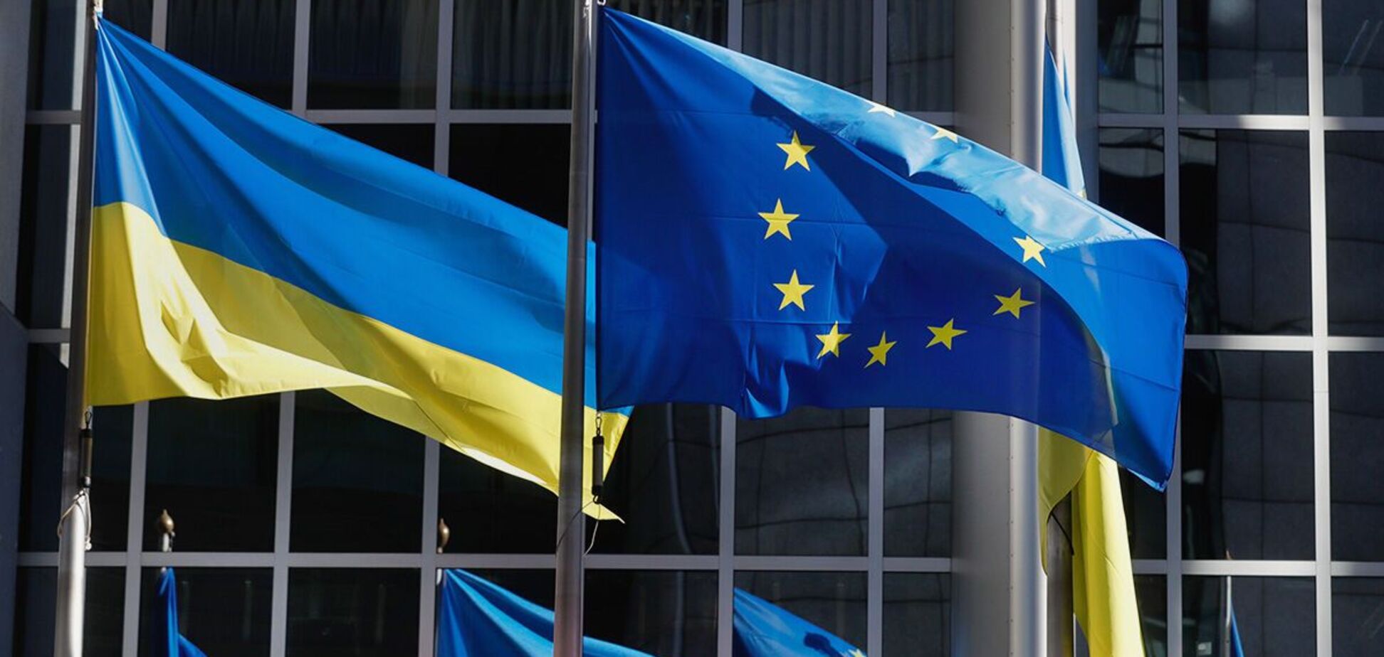Лишь каждый десятый украинец выступает против членства в ЕС: в каких регионах таких больше всего