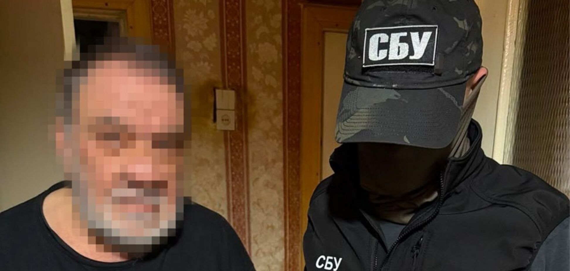 Сотрудник СБУ и задержанный