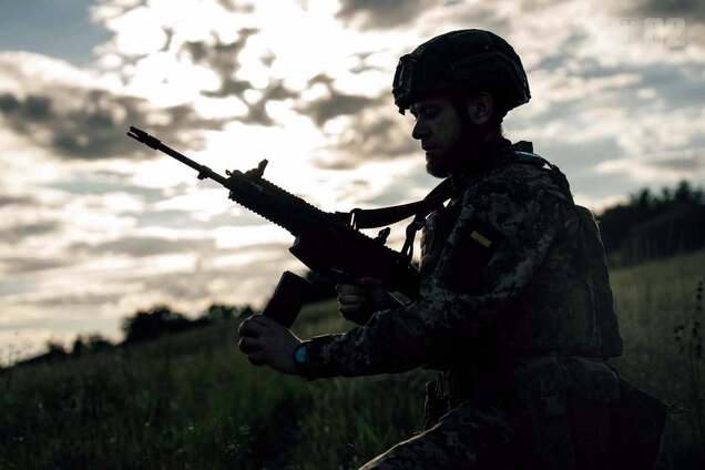 Ворог знову зосередив зусилля на Донбасі: подробиці бойових дій і карта фронту