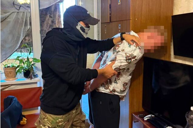 Захотіли швидких грошей: в Україні затримали трьох агентів, які реєстрували Starlink для ворога. Фото