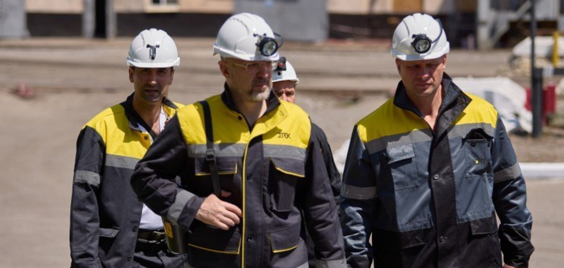Денис Шмигаль під час робочого візиту на одну з прифронтових шахт Дніпропетровщини