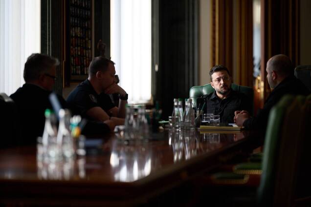 'Потрібен мир з гідністю': Зеленський обговорив з Віткоффом і Кушнером ідеї щодо завершення війни в Україні