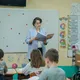 Скандал через російський мультик у школі Києва: мережу обурив штраф 3400 грн для вчительки