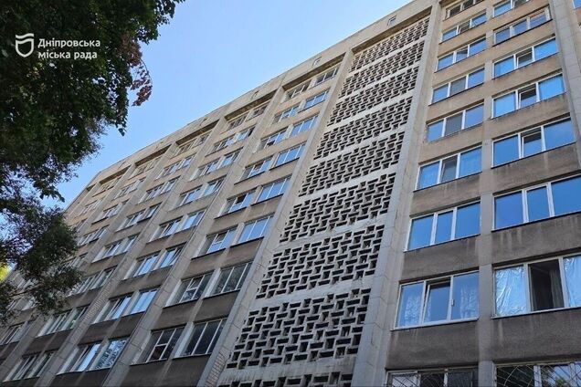 В Днепре при поддержке международных партнеров восстанавливают общежития после российских обстрелов