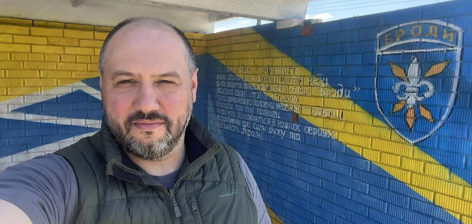 Син колишнього міністра оборони поранений унаслідок російського удару по виставці озброєнь на Київщині: що відомо про стан