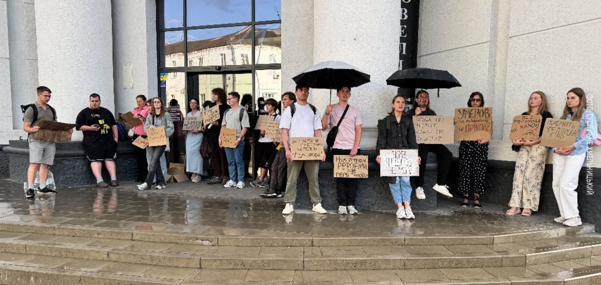 Митинги в поддержку Федорова продолжаются десятый день подряд