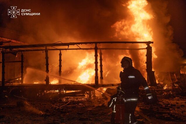 Россия нанесла удар по терминалу 'Новой почты' в Сумах