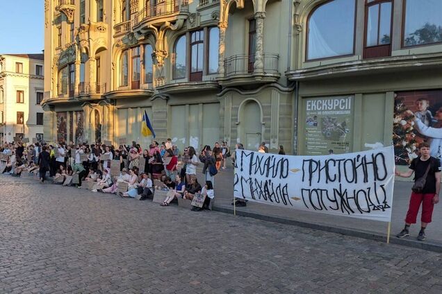 Антиурядові протести тривають
