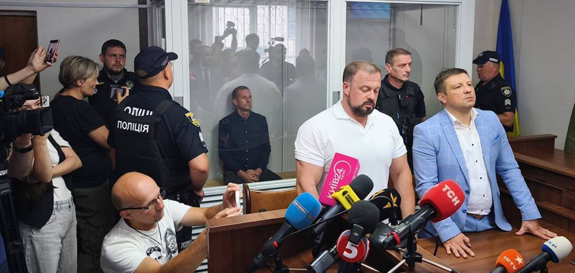 Суд избрал меру пресечения в отношении организатора выставки в Киевской области, по которой нанесла удар Россия. Все подробности