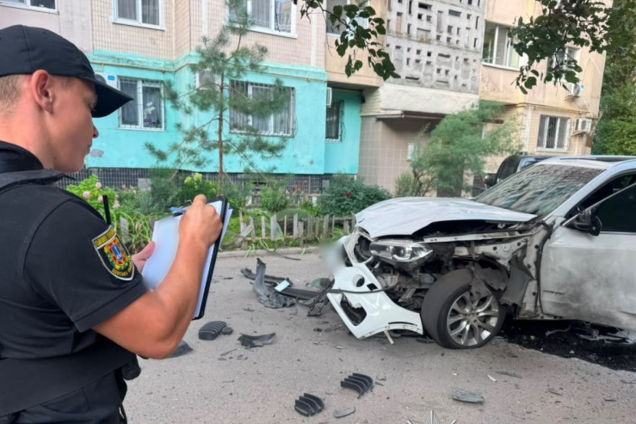 В Одесі вибухнув автомобіль військового, чоловік отримав поранення:  поліція розкрила подробиці