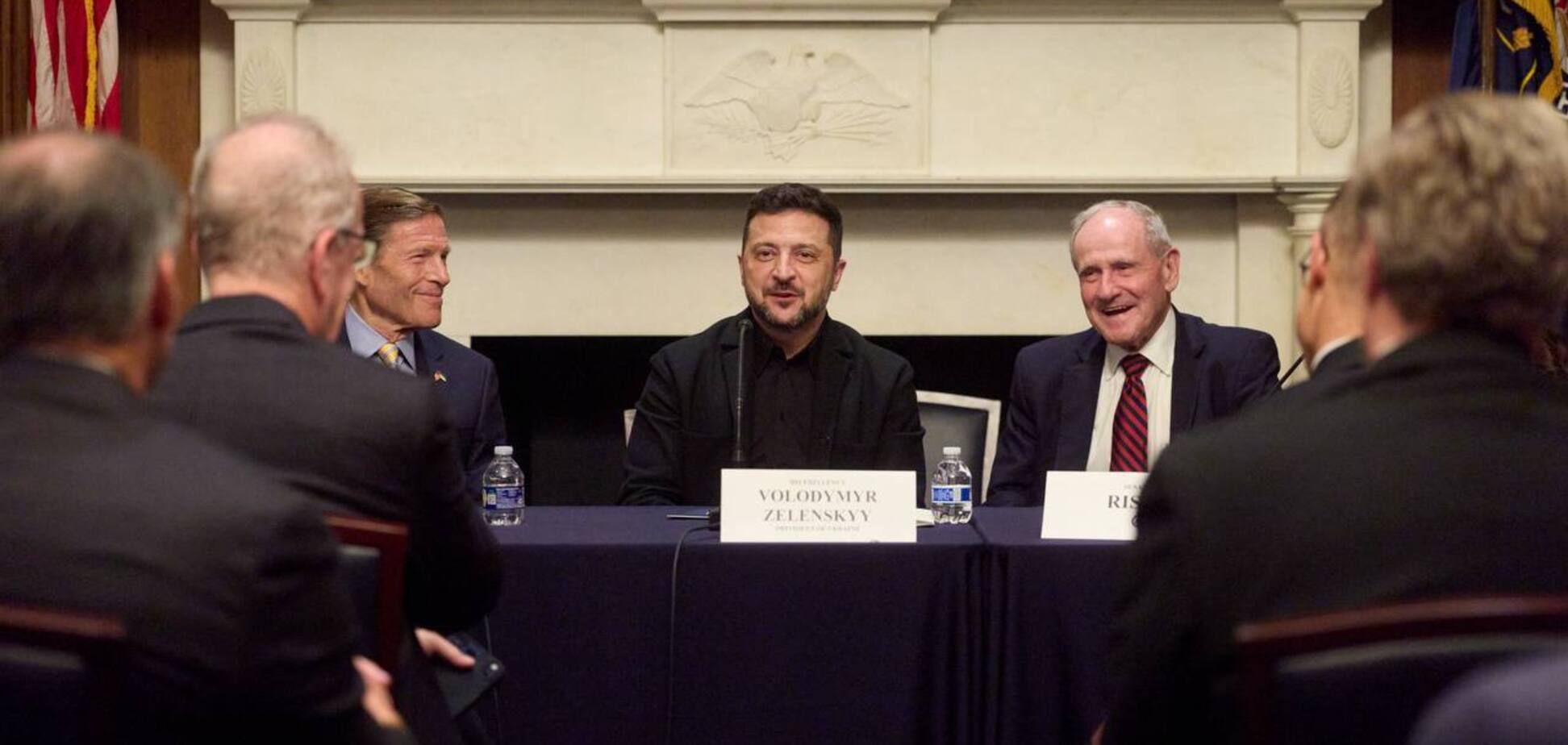 Зеленський зустрівся із сенаторами США