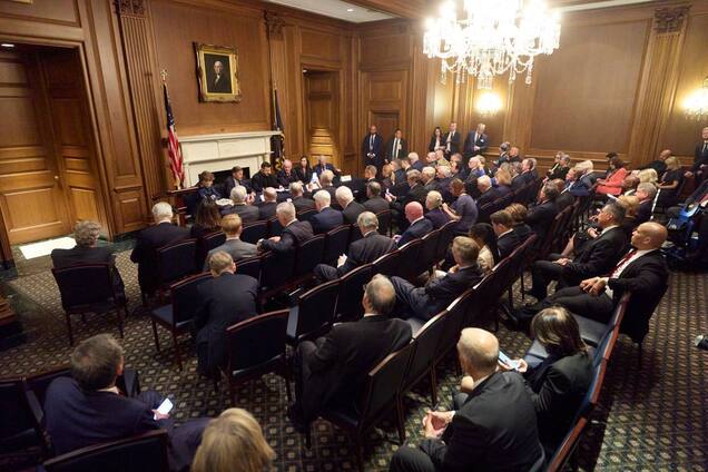 Демократи голосуватимуть проти? Сенат США ухвалив законопроєкт Грема про санкції проти Росії