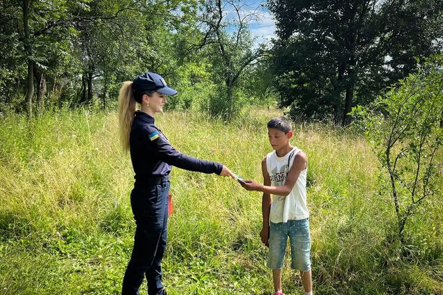 Дітей били, морили голодом та продавали в рабство: в Україні викрили трьох горе-матерів