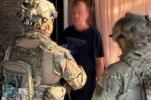 Вымогали деньги у предпринимателя: СБУ задержала на схеме заместителя председателя Одесского облсовета, названо имя. Фото