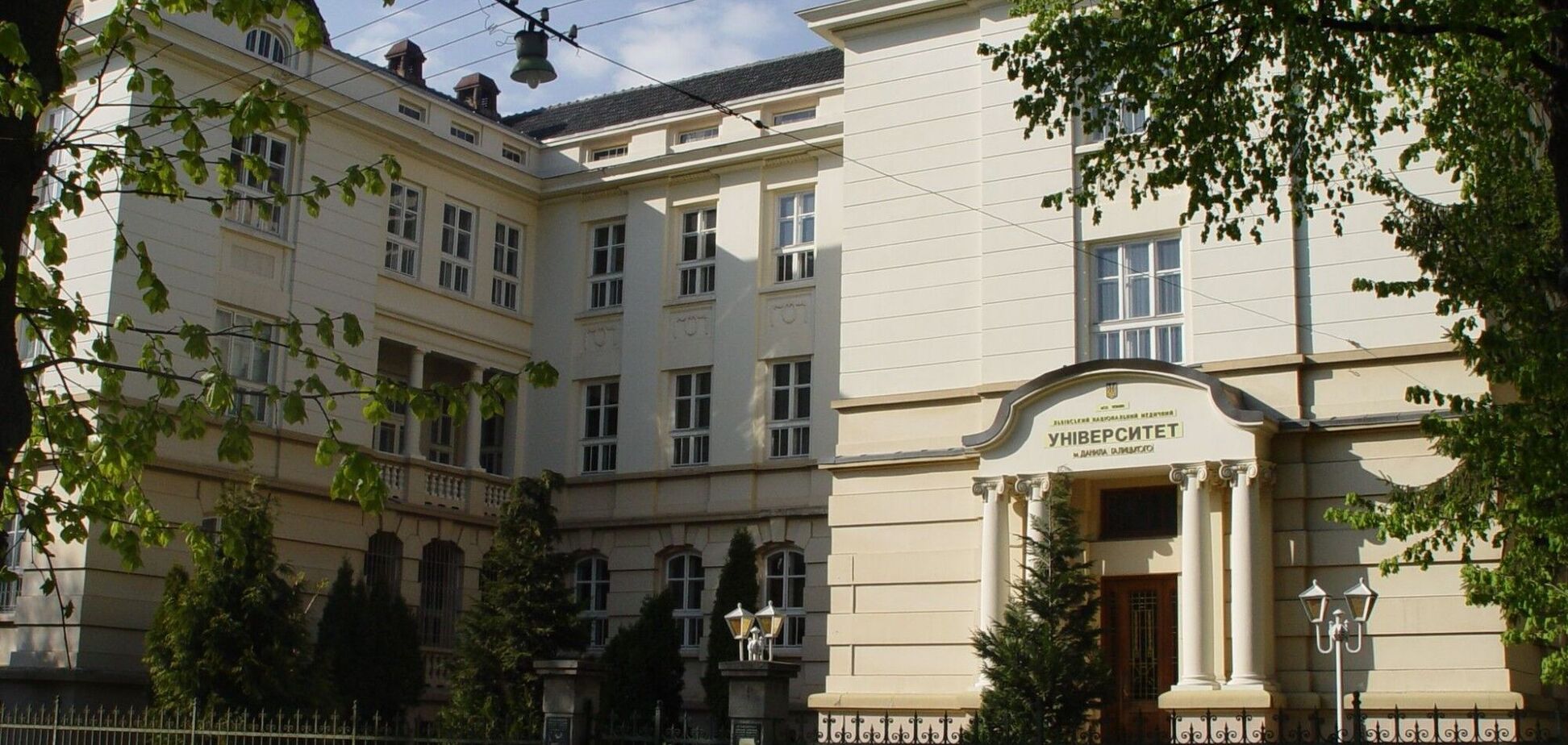 Найкращі медичні університети України 2026: який виш став лідером рейтингу