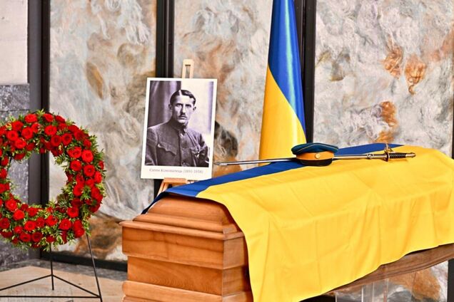 В Роттердаме провели эксгумацию останков первого председателя ОУН Евгения Коновальца: где состоится церемония прощания