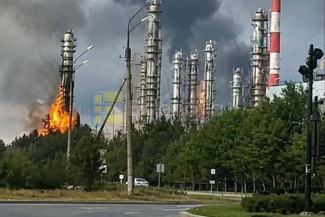Атакован НПЗ в Тюменской области РФ.