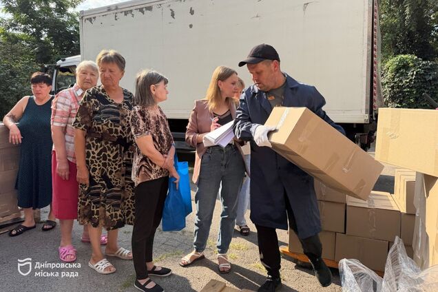 В Днепре переселенцы получают бесплатные продуктовые наборы