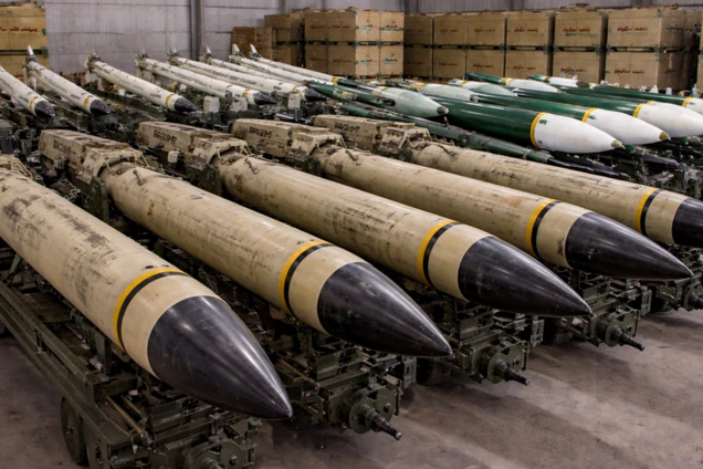 Операція за понад 6 000 км від фронту: у мережі повідомили про знищення ГУР ешелону із балістичними ракетами та боєприпасами з КНДР