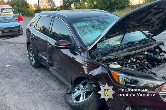 В Винницкой области произошло ДТП с участием трех автомобилей: за рулем был пьяный бизнесмен, «теневой куратор» народных депутатов. Фото