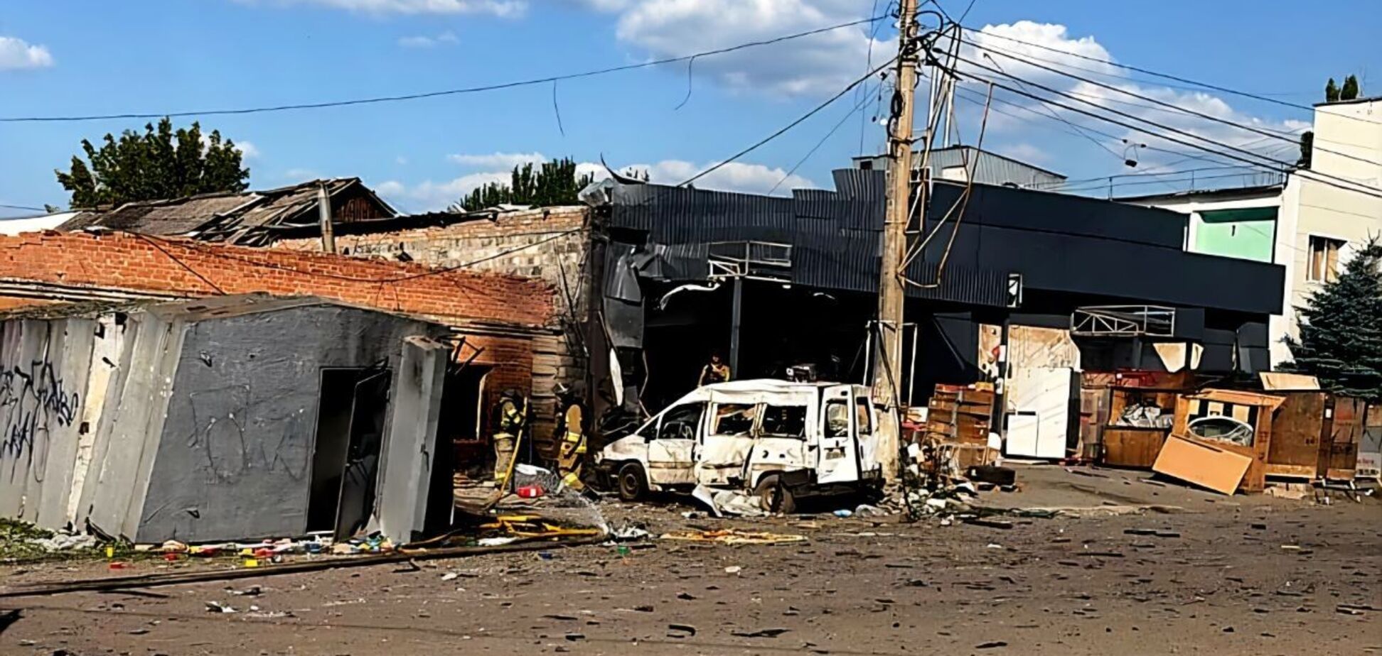 Россия нанесла удар с помощью дрона по почте в Краматорске: один человек погиб, шесть получили ранения. Фото