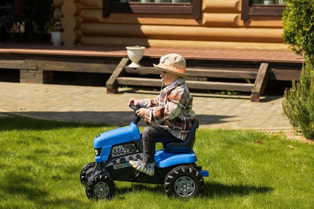 Никогда так не делайте! 5 привычек родителей, которые тормозят развитие ребенка: что такое 'воспитание газонокосилкой'
