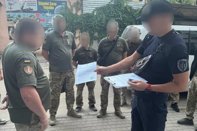 'Дуй, пакуй и комплектуй': ГБР сообщило о подозрении 10 военнослужащим ТЦК в Одесской области, применившим силу в отношении граждан