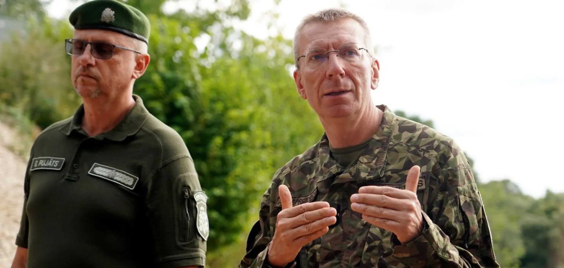 Президент Латвії проінспектував укріплення на кордоні з Білоруссю