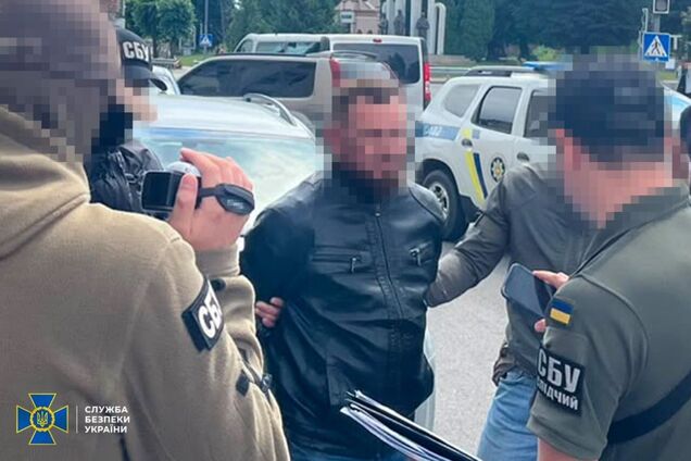СБУ затримала агента ФСБ, який коригував атаки  по Рівненщині і готувався до виконання замовних вбивств