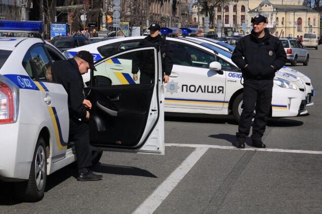 У Києві через російський обстріл змінено рух транспорту, перекрито вулиці. Усі подробиці