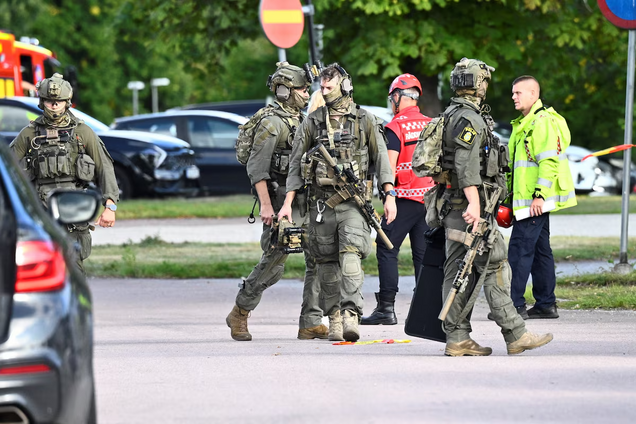 У Швеції підліток увірвався до школи з мечем і поранив трьох людей: усі подробиці. Фото і відео