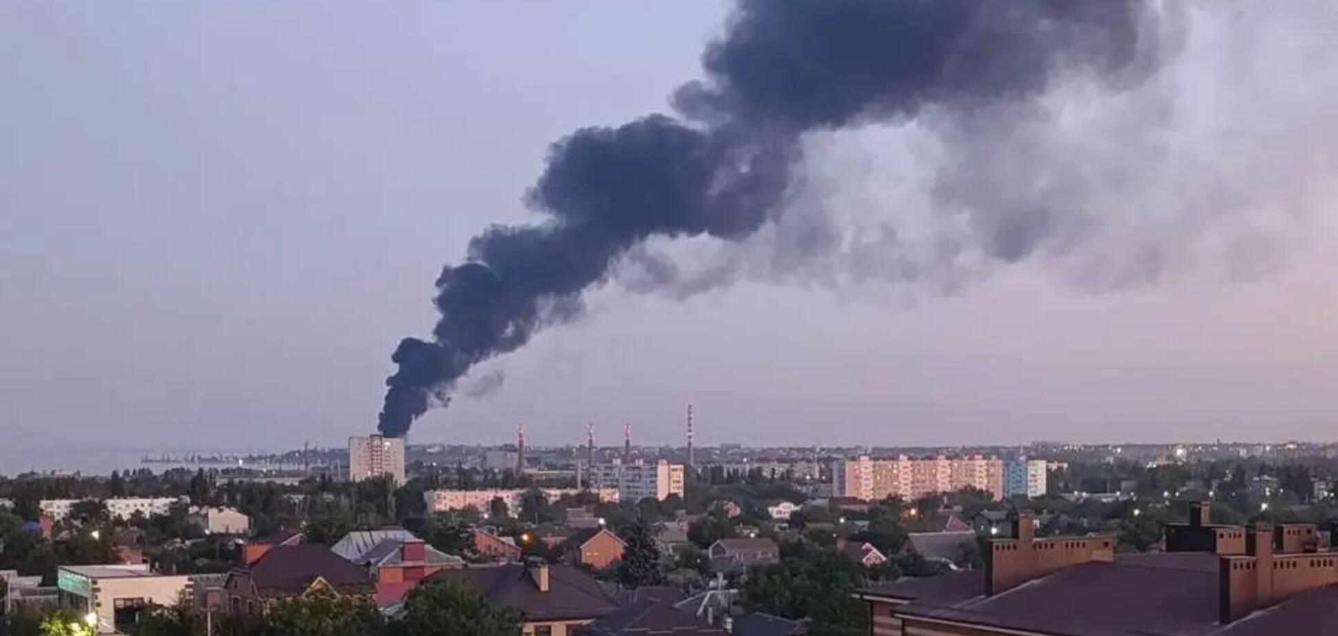 У Таганрозі спалахнула сильна пожежа